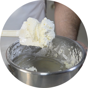 creme-au-beurre-sur-meringue-italienne